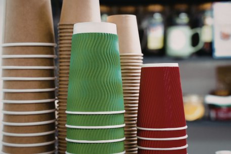 فناجين القهوة ذات الجدار الواحد أم ذات الجدار المزدوج؟ دليل الشركة المصنعة